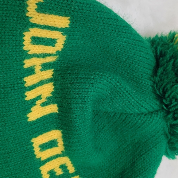 ☆RARE☆ 1970'S Vintage John Deere hat with pom pom - Picture 2 of 3
